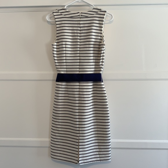 Striped Ann Taylor dress - Picture 2 of 5